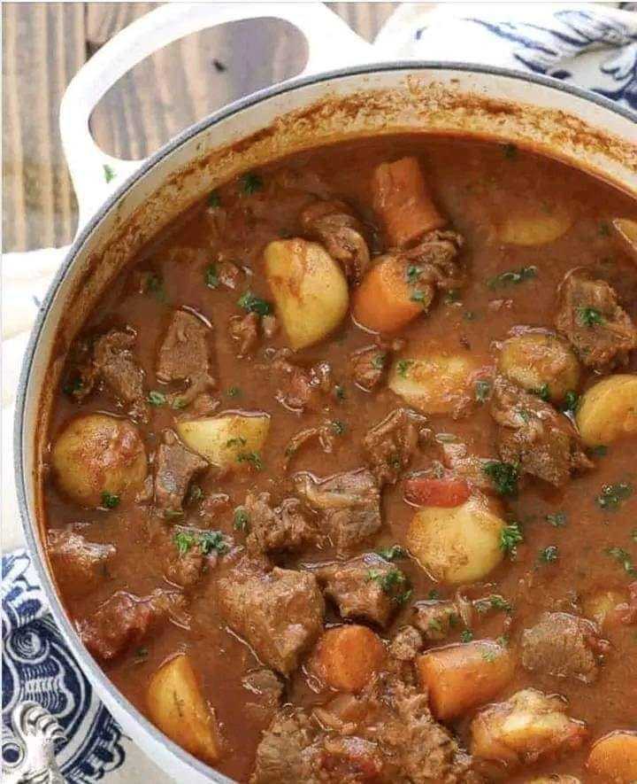 Hungarian Goulash – OMG Hungarian Goulash – OMG