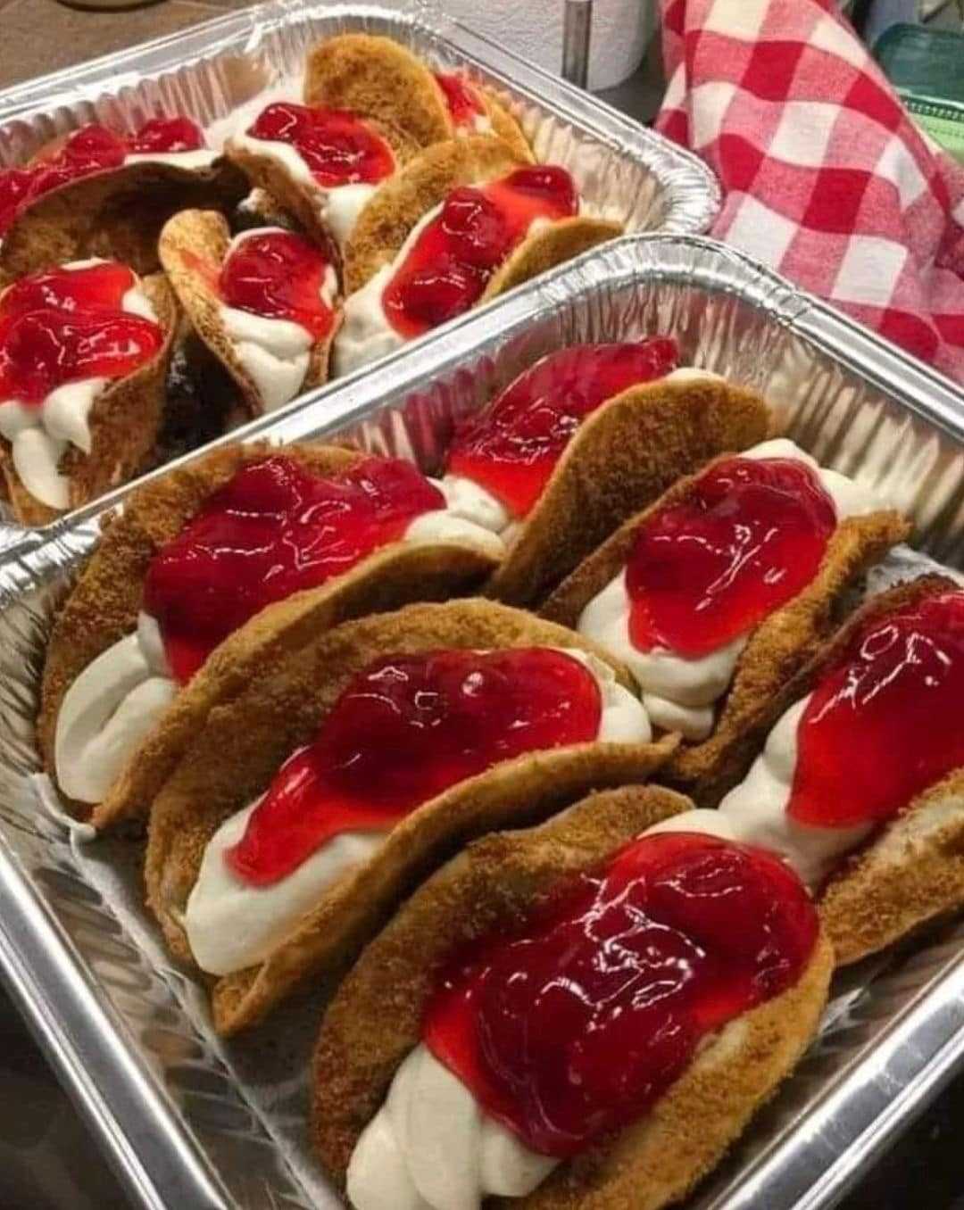 Mini Strawberry Cheesecake Tacos Recipe Mini Strawberry Cheesecake Tacos Recipe